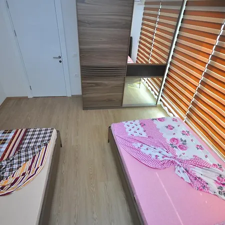 Apartment Aura *