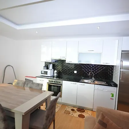 Apartment Aura *